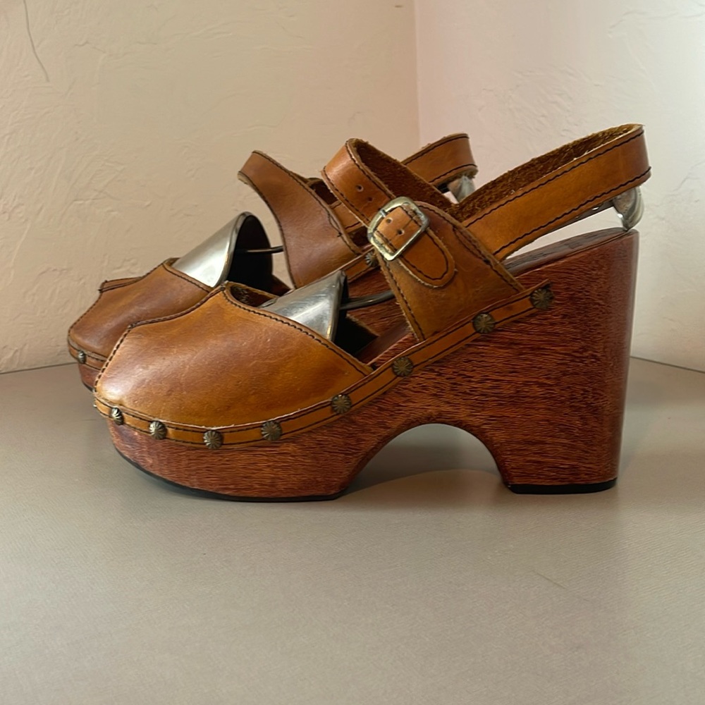 Vintage Buskers open toed wooden platforms